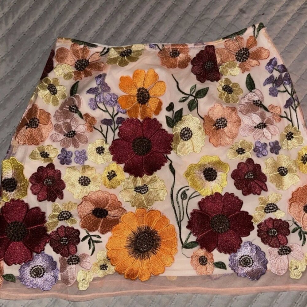 Finesse Floral Boho Mini Skirt Women’s M